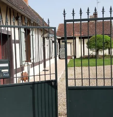 Chez Josie, Independant, Jardin Prive, Calme, Parking Gratuit,